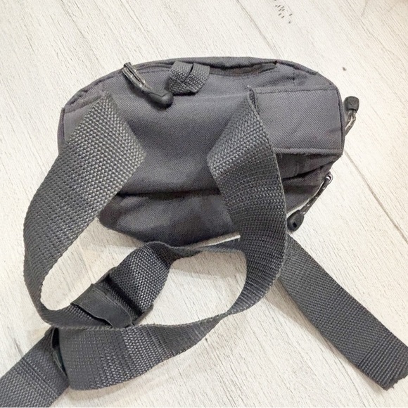 OUTDOOR PRODUCTS Unisex Adults Gray Multiple Pocket Fanny Pack Waist Bag 8” X 4” - Picture 2 of 7